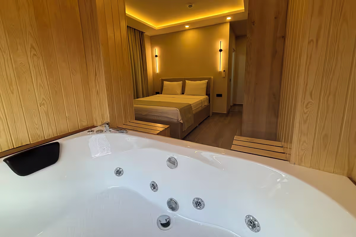 Jakuzili Oda Banyo